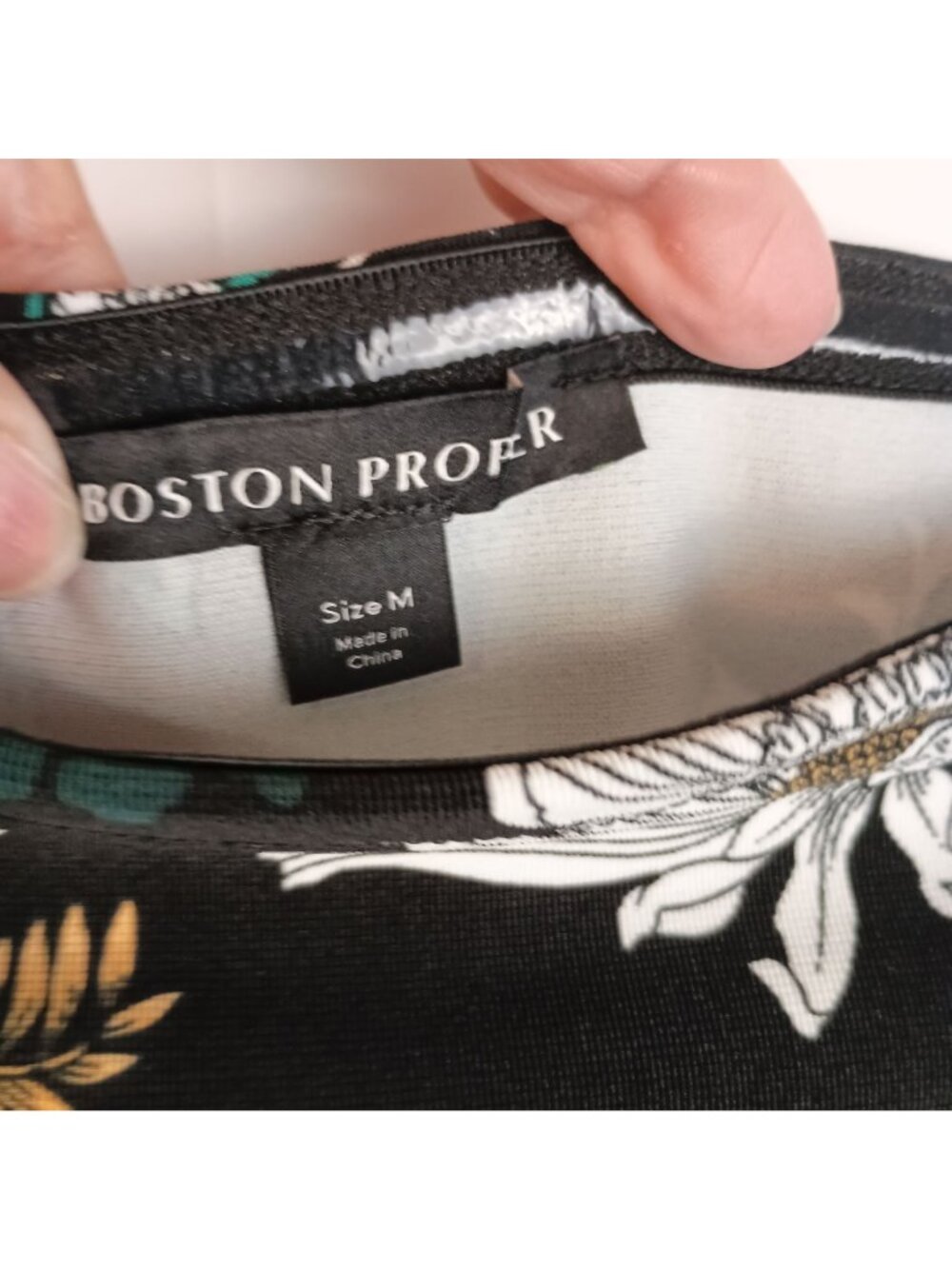 Boston Proper Off Shoulder Black Floral Blouse Long Sleeve Top M Stretch - Picture 10 of 10